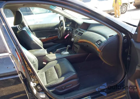 2012 Honda Accord 3.5 Ex-L z USA, uszkodzony, nr VIN 1HGCP3F89CA022568